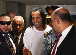 Đi tù ở Paraguay, Ronaldinho thoải mái nhậu nhẹt, vui chơi