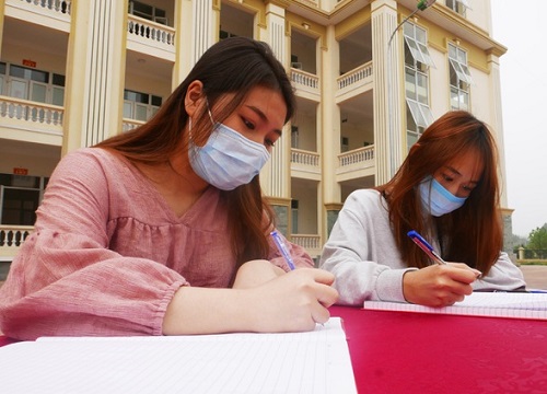 Lưu bút Covid-19: "Tổ quốc là nơi không bao giờ bỏ rơi chúng ta!"