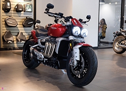 Triumph Rocket 3 ra mắt VN - động cơ 2.500 cc, giá từ 869 triệu