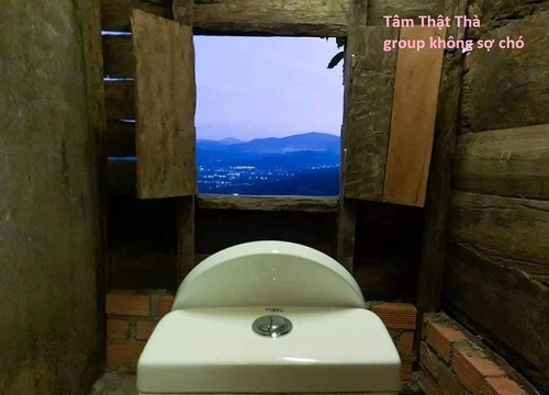 Cô gái khoe chiếc toilet nhà làm có view siêu lãng mạn, khẳng định luôn ngồi vào là giải quyết hết mọi "nỗi buồn" không chút lo toan