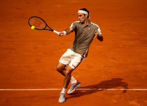 Pháp mở rộng dời sang tháng 9, mở ra cơ hội cho Federer