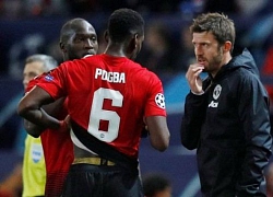 Pogba đã trở lại, đang được 1 người giám sát