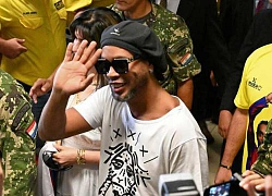 Ronaldinho sầu não trong tù: Kiện cáo chồng chất, Barcelona ghẻ lạnh