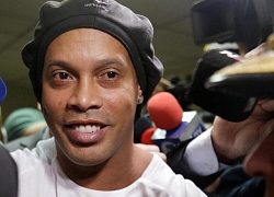 Ronaldinho và ánh hào quang trong tù