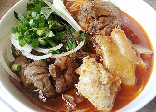 Cách nấu bún bò chuẩn vị Huế