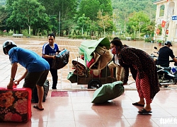 Dọn ký túc xá trường vùng cao đón người lao động từ Lào về cần cách ly