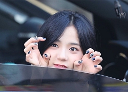 Jisoo chăm làm nail kiểu "đễ thương vô đối", càng nhìn càng thấy cưng xỉu