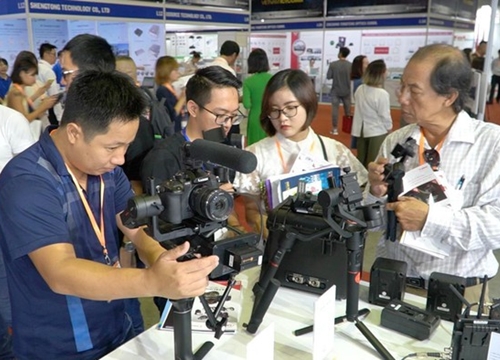 Nhiều công nghệ mới được giới thiệu tại Vietnam ICT Comm - Telefilm 2020