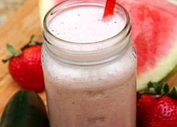 Những công thức Smoothie ít đường xua tan ngày nắng nóng