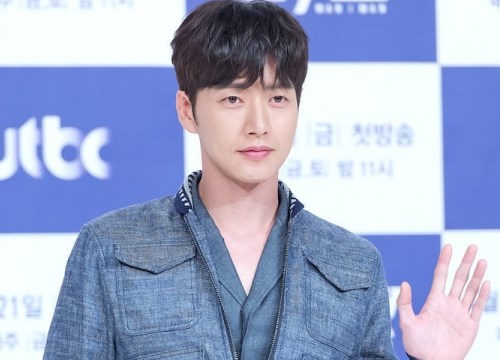 Park Hae Jin cùng loạt sao Hàn sốc trước tin Moon Ji Yoon đột ngột qua đời!