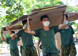 40.000 thùng giấy được tặng để dọn KTX ĐHQG TP.HCM thành khu cách ly