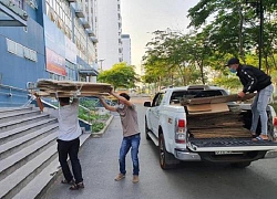 Hàng trăm sinh viên Đại học Quốc gia TP.HCM dọn dẹp ký túc xá làm khu cách ly