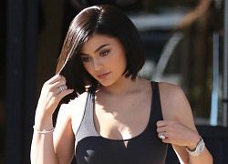 Ở nhà triền miên, "tỷ phú sexy nhất Hollywood" Kylie Jenner vẫn gây bão MXH vì lột xác sau khi cắt phăng mái tóc dài