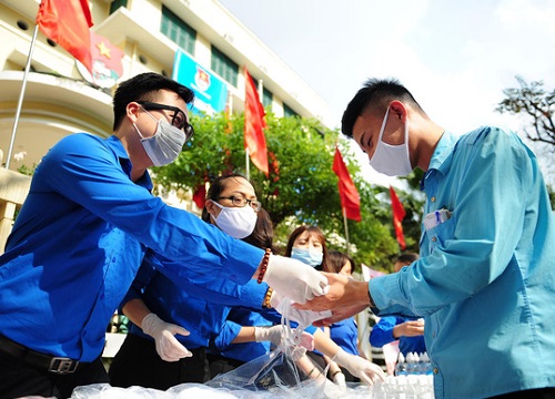 'Để lâu hơn nữa sợ lây nhiễm cao, tôi đi hiến máu luôn'