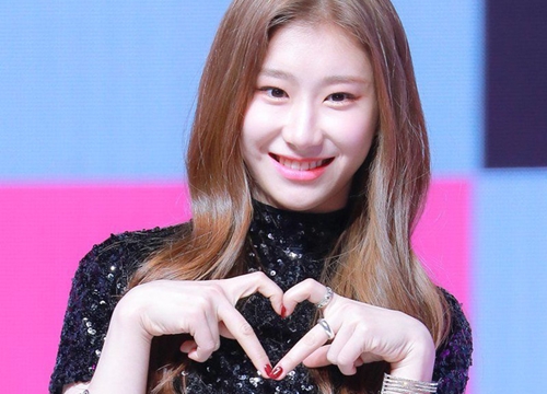 Không chỉ nhận mình là SONE, main dancer của ITZY còn khoe làm fan cứng 10 năm của girlgroup "bền" nhất Gen 2, kể luôn "sự tích" của nhóm để chứng minh