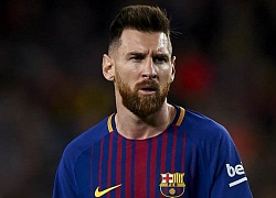 Messi làm khó Barca vì tiền