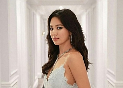 Mỗi lần Song Hye Kyo diện váy khoe vòng một đẫy đà, lấp ló đều 'gây sốt' mạng xã hội