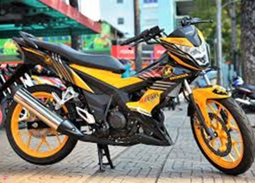 Mua xe côn tay 150 cc - chọn Suzuki Satria chính hãng hay Honda Sonic?