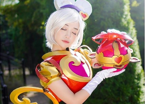 Ngỡ ngàng trước bộ ảnh cosplay "Zoe Tiệc bể bơi" siêu thực của nữ cosplayer Hàn Quốc Hanna