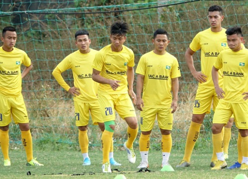 Nhiều đội V.League chưa tính chuyện giảm lương cầu thủ