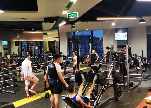 Quảng Ninh đóng cửa toàn bộ nhà hàng, phòng tập gym, tìm người từng đến Bạch Mai