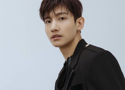 Tiết lộ tên Album, Max Changmin (TVXQ) chính thức công bố lịch trình ra mắt solo của mình