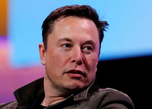 Vẫn là Elon Musk: Doanh nghiệp đóng cửa nhà máy gần hết, riêng Tesla mở lại nhà máy để sản xuất máy thở chống Covid-19