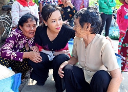 Ấm lòng giữa mùa dịch: Đại Nghĩa - Việt Hương cùng nhau có hành động đúng với ý nghĩa câu "1 đồng khi đói"