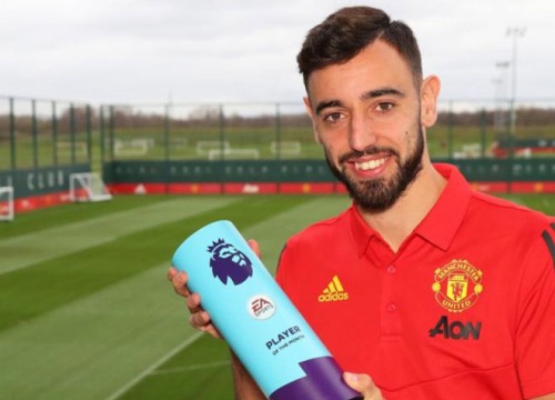 Bruno Fernandes giúp MU "hóa rồng": Bất ngờ xuất thân trung vệ