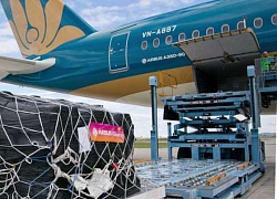 Covid-19: Vietnam Post thuê chuyến bay của Vietnam Airlines phục vụ mùa dịch