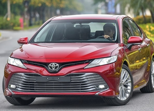 Giá lăn bánh xe Camry 2020 và thông số kỹ thuật chi tiết