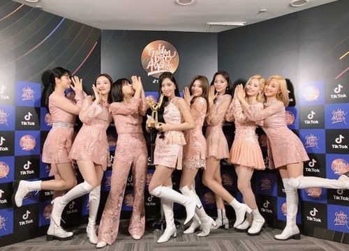 Góc tự hào: TWICE trở thành đại diện duy nhất của Kpop góp mặt trong danh sách '30 Under 30 Asia' của tạp chí Forbes