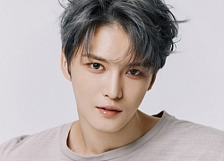 Jaejoong chỉ rửa mặt với nước, giảm 14 kg để trông trẻ hơn