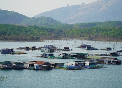 Làng chài miền Tây trên đại ngàn