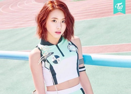 Nữ Idol 'chịu chơi' bậc nhất Kpop gọi tên Chaeyoung (Twice), debut 5 năm đổi 12 kiểu tóc