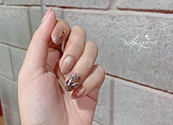 Phải đóng cửa gần 1 tháng mà không thể làm gì được, nhiều tiệm nail như đang "ngồi trên tổ kiến lửa" vì lo lắng