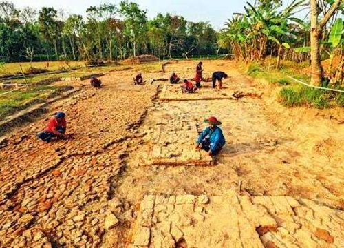 Phát hiện kiến trúc Phật giáo 1.200 năm tuổi tại Bangladesh