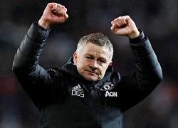 Solskjaer: Cầu thủ MU hãy nhờ vợ, người yêu giúp tập trận