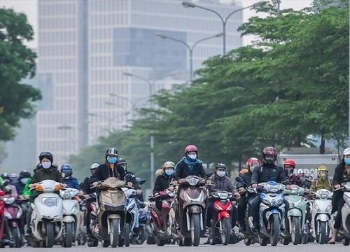 Chuyên gia y tế cảnh báo điều nguy hiểm nếu người dân 'buông' phòng bệnh