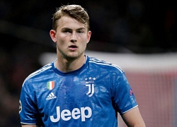 De Boer ngạc nhiên khi de Ligt bỏ qua Barcelona, Man City