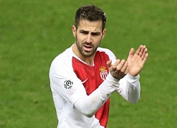 Giúp Monaco vượt khó, Fabregas có hành động bất ngờ