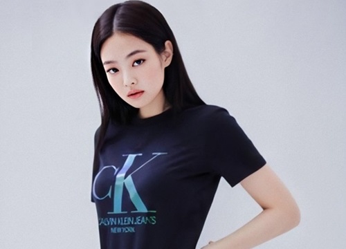 Jennie (Blackpink), Irene và loạt mỹ nhân Hàn cùng share bí kíp diện áo phông đơn giản mà xinh lung linh