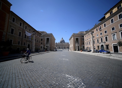 Mafia nhòm ngó du lịch Italy