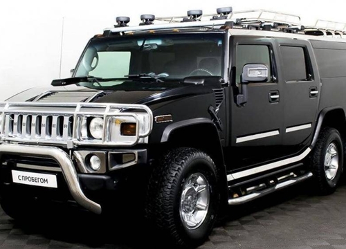 Ngắm Hummer H2 bọc giáp ba chân chỉ có tại nước Nga