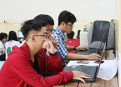 Nhiều trường đại học cho sinh viên học tập trung, vẫn duy trì dạy online