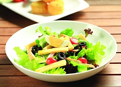 Salad gà nướng cho thực đơn lowcarb