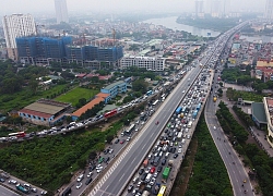 Vì sao ùn tắc kéo dài trên cao tốc Pháp Vân-Cầu Giẽ ngày đầu nghỉ lễ 30/4?