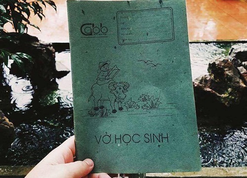 Vở học sinh Bãi Bằng, mực bút máy Queen và loạt văn phòng phẩm đi cùng năm tháng: Nhớ quá ngày xưa ơi!