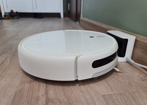 Robot Xiaomi hút bụi, lau nhà giá 7,49 triệu ở VN: Thông minh, sạch sẽ