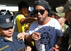 Ronaldinho gây sốc từ chối phòng VIP trong tù, 5 tháng nữa được thả